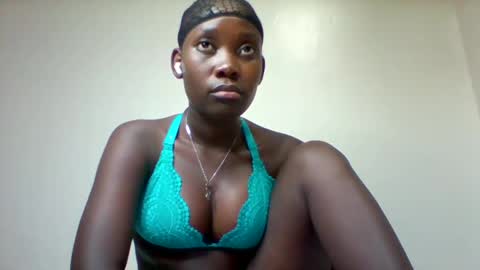 Snapshot of sexxyvajaina chatting on December 2, 2024, 11:40 pm sexxyvajaina online show from December 2, 2024, 11:40 pm