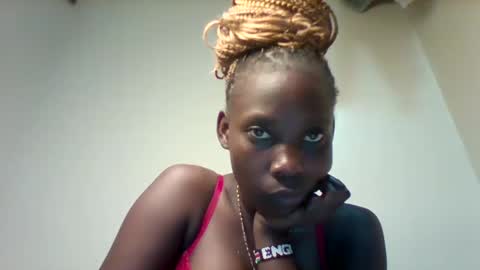 Snapshot of sexxyvajaina chatting on January 22, 2025, 8:18 am sexxyvajaina online show from January 22, 2025, 8:18 am