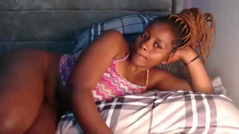 Snapshot of sexxywider_ebony chatting on September 15, 2025, 4:56 am sexxywide ebony online show from September 15, 2025, 4:56 am