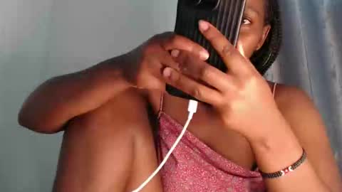 Snapshot of sexxywider_ebony chatting on October 24, 2025, 7:16 am sexxywide ebony online show from October 24, 2025, 7:16 am