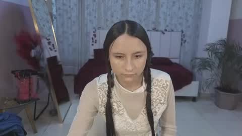 Ailin online show from April 13, 2026, 11:27 am