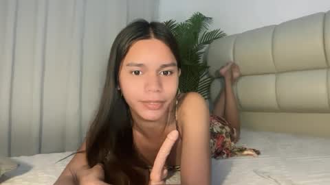 Snapshot of sexy_alexa17 chatting on August 6, 2026, 12:45 am sexy_alexa17 online show from August 6, 2026, 12:45 am