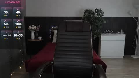 Snapshot of sexy_alexxia chatting on September 17, 2025, 11:34 am Alexia online show from September 17, 2025, 11:34 am