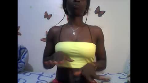 Snapshot of sexy_annbel chatting on October 19, 2025, 10:10 pm Ann online show from October 19, 2025, 10:10 pm