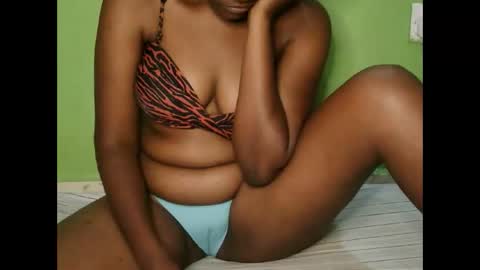 sexy_banice online show from February 8, 2026, 3:26 pm