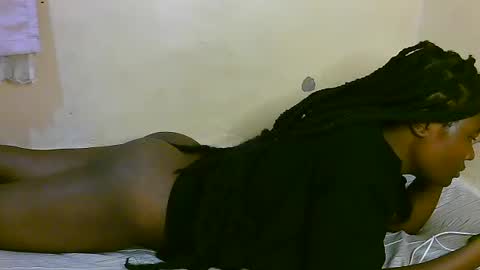Snapshot of sexy_banice chatting on June 23, 2026, 4:54 am sexy_banice online show from June 23, 2026, 4:54 am