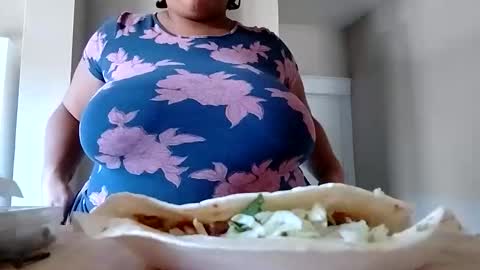Snapshot of sexy_bbw93 chatting on October 21, 2025, 4:19 pm sexy_bbw93 online show from October 21, 2025, 4:19 pm