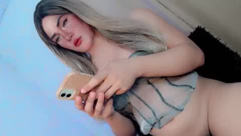 Snapshot of sexy_blaire chatting on September 22, 2025, 12:40 pm Haley Blaire online show from September 22, 2025, 12:40 pm