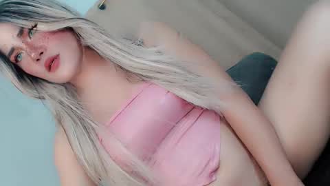 Snapshot of sexy_blaire chatting on October 26, 2025, 11:20 pm Haley Blaire online show from October 26, 2025, 11:20 pm