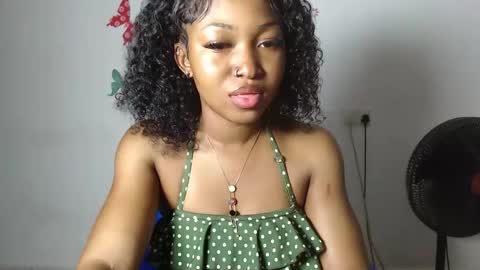 sexy_bluey247 online show from November 25, 2025, 8:03 am