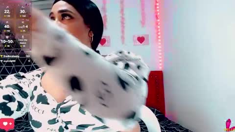 sexy_brunette2590 online show from March 23, 2026, 12:47 am