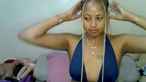 sexy_bubbie01 online show from May 6, 2026, 1:49 pm