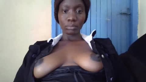 Snapshot of sexy_butty01 chatting on October 11, 2025, 1:05 am sexy_butty01 online show from October 11, 2025, 1:05 am