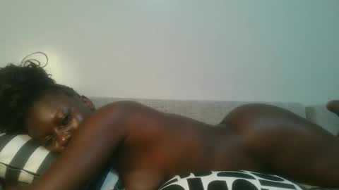 Snapshot of sexy_candia chatting on April 8, 2026, 10:21 pm Stacy online show from April 8, 2026, 10:21 pm