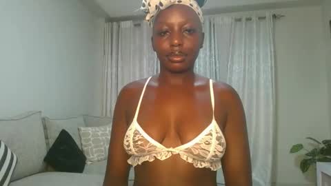 Snapshot of sexy_candia chatting on April 13, 2026, 11:37 am Stacy online show from April 13, 2026, 11:37 am