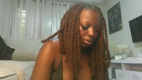 Snapshot of sexy_candia chatting on April 28, 2026, 7:24 am Stacy online show from April 28, 2026, 7:24 am