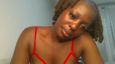 Snapshot of sexy_candia chatting on April 28, 2026, 9:42 pm Stacy online show from April 28, 2026, 9:42 pm