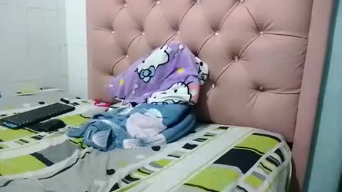 sexy_charlotte22 online show from September 21, 2025, 5:47 pm