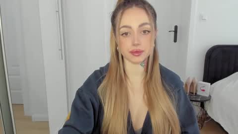 Snapshot of sexy_coralie chatting on January 30, 2025, 7:29 am C o r a l i e online show from January 30, 2025, 7:29 am