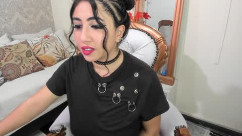 C R I S T A L  online show from January 6, 2025, 9:41 am
