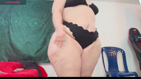 karla           instagram  online show from November 16, 2025, 5:18 pm