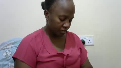 Sweet Dee online show from June 3, 2026, 5:43 am