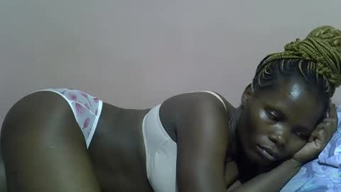 sexy dolly online show from March 18, 2026, 1:36 pm