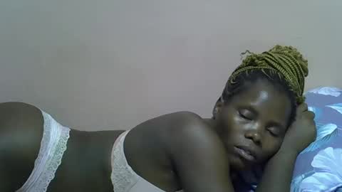 sexy dolly online show from March 19, 2026, 1:42 am