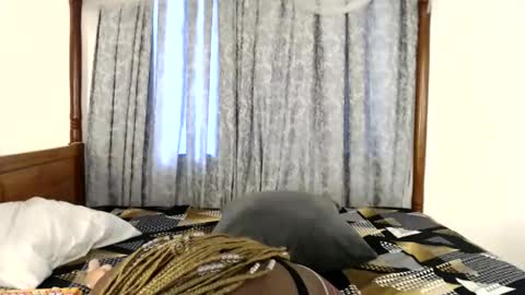 sexy ebbony online show from February 3, 2025, 5:07 am
