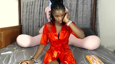 sexy ebbony online show from February 12, 2025, 4:33 am