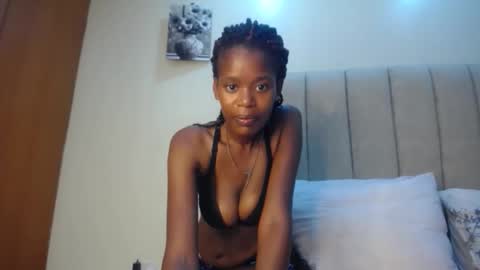 sexy_ebony_naomi online show from September 8, 2025, 3:00 pm