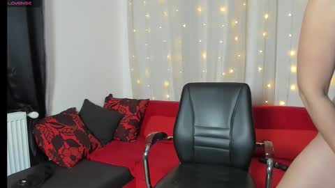 Snapshot of sexy_emeli chatting on October 31, 2025, 11:06 pm MY ONLYFANS page is back - online show from October 31, 2025, 11:06 pm