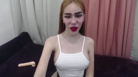 sexy_emily92 online show from January 28, 2025, 8:25 am