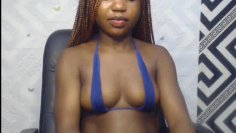 Angela online show from October 3, 2025, 8:11 am