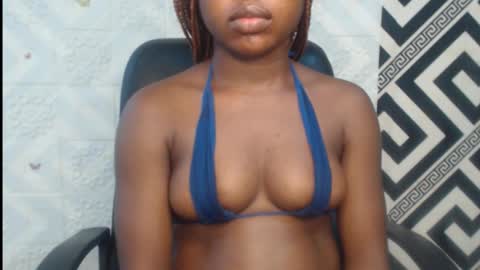 Angela online show from October 8, 2025, 8:28 pm