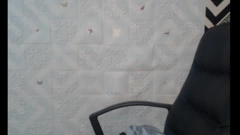 Angela online show from October 26, 2025, 7:31 pm