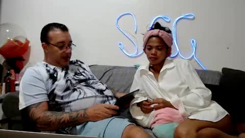 Sexy Ginuin Couple online show from April 25, 2026, 7:55 pm