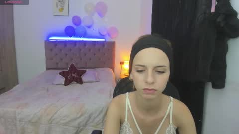 sexy_girl__777 online show from February 10, 2025, 10:40 pm
