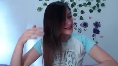 Isabella online show from June 21, 2026, 9:28 pm