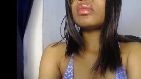 Snapshot of sexy_goddess_pet chatting on June 18, 2026, 8:02 pm Ella online show from June 18, 2026, 8:02 pm