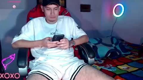 sexy online show from April 21, 2026, 7:17 pm