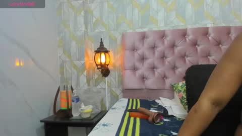 lina online show from February 19, 2025, 11:57 pm