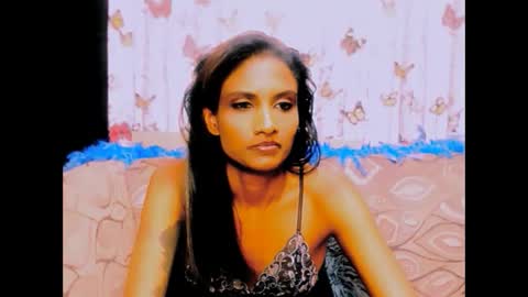 sexy_indian0009 online show from December 4, 2025, 9:12 pm