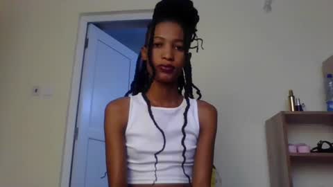 Snapshot of sexy_janny chatting on September 27, 2025, 11:04 am Janny online show from September 27, 2025, 11:04 am