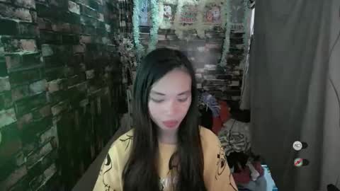 Snapshot of sexy_jeann chatting on February 6, 2026, 7:12 am Shane online show from February 6, 2026, 7:12 am