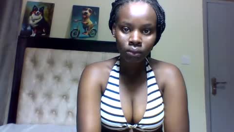 sexy online show from December 8, 2024, 11:57 am
