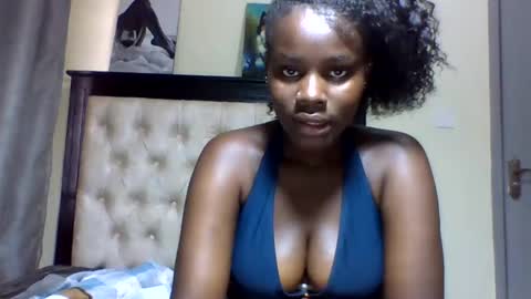 sexy online show from March 1, 2025, 8:13 am