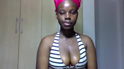sexy online show from September 13, 2025, 8:03 am