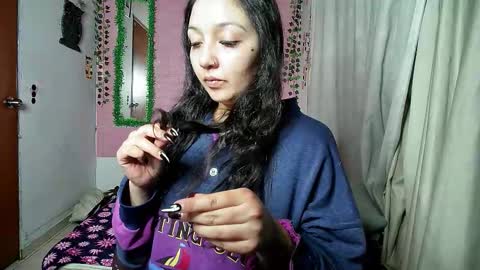 sexy lolas online show from November 21, 2025, 6:12 am