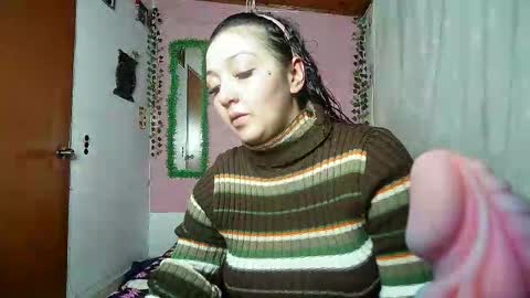 Snapshot of sexy_lolas chatting on March 27, 2026, 2:50 am sexy lolas online show from March 27, 2026, 2:50 am